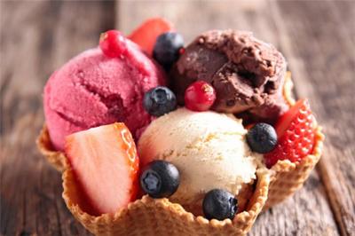 羅曼蒂雪冰淇淋加盟與美希茶加盟 雙品牌創(chuàng)業(yè)機(jī)會解析